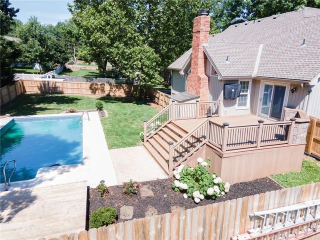 13293 W 112th Terrace, Overland Park, KS 66210