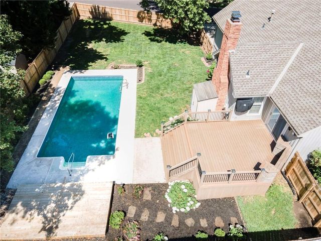 13293 W 112th Terrace, Overland Park, KS 66210