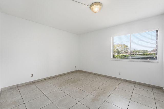 2671 Riverside Drive 1, Coral Springs, FL 33065