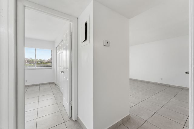 2671 Riverside Drive 1, Coral Springs, FL 33065