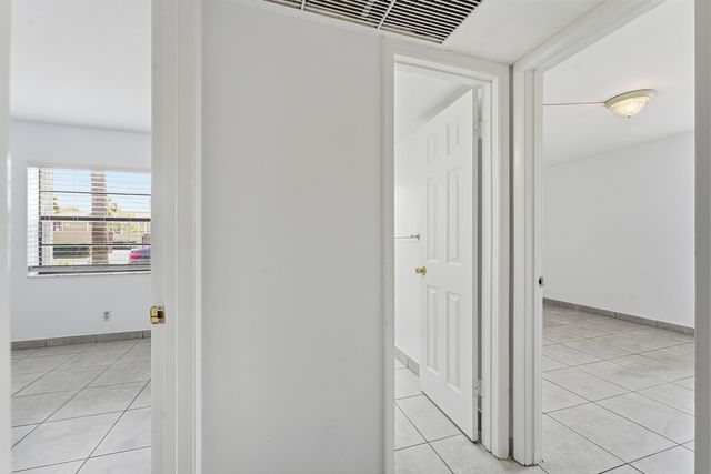 2671 Riverside Drive 1, Coral Springs, FL 33065