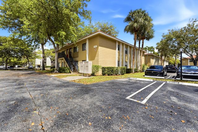 2671 Riverside Drive 1, Coral Springs, FL 33065