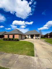 4056 Poplar Grove Dr, Addis, LA 70710