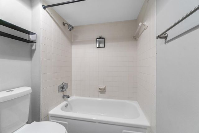 1015 10th Court, Palm Beach Gardens, FL 33410