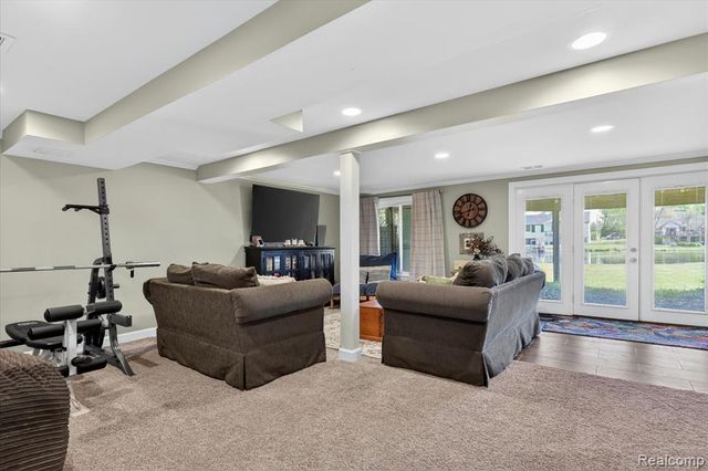 3860 E Commerce Road, Commerce Twp, MI 48382