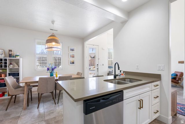 11267 S HIGH CREST LN, South Jordan, UT 84009