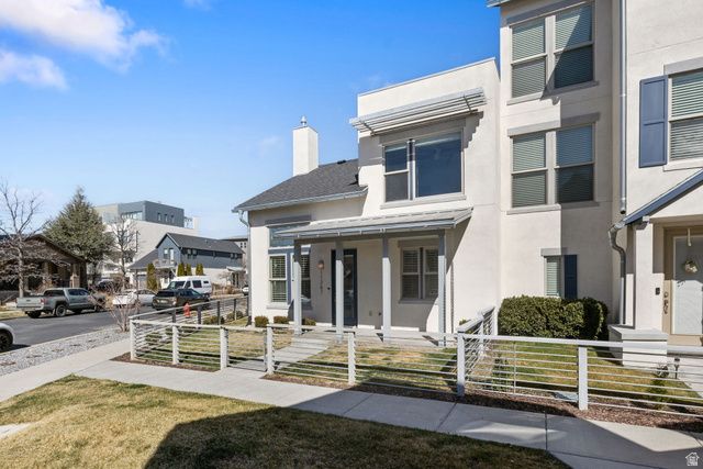 11267 S HIGH CREST LN, South Jordan, UT 84009