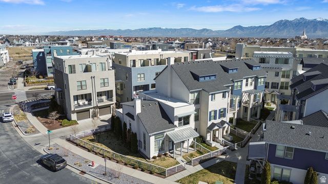 11267 S HIGH CREST LN, South Jordan, UT 84009