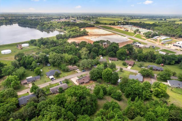 524 Park Lane, Mt Vernon, TX 75457