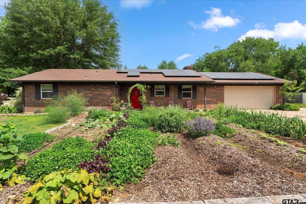 524 Park Lane, Mt Vernon, TX 75457