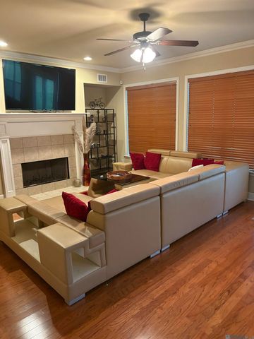 39122 Cajun Bayou Ave, Gonzales, LA 70737