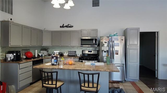 14055 State Route Cc, Salem, MO 65560