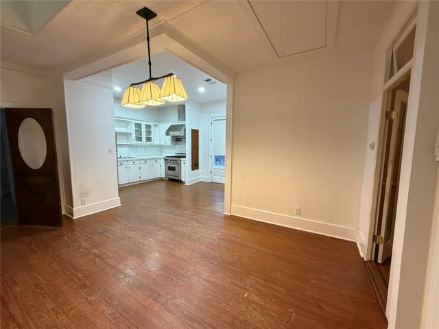 1604 S Austin Ave, Georgetown, TX 78626