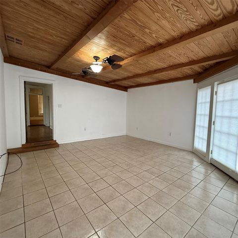 1604 S Austin Ave, Georgetown, TX 78626