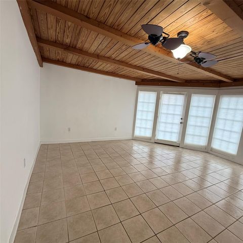 1604 S Austin Ave, Georgetown, TX 78626