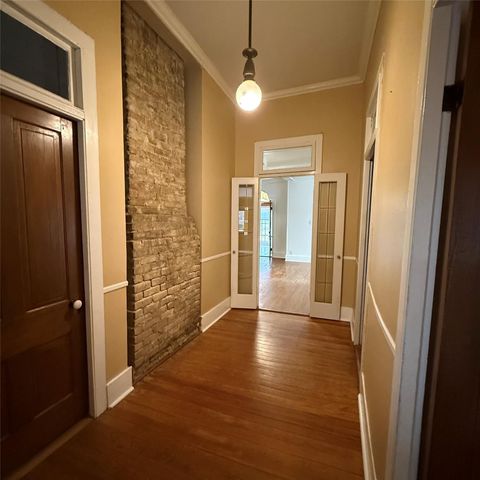 1604 S Austin Ave, Georgetown, TX 78626