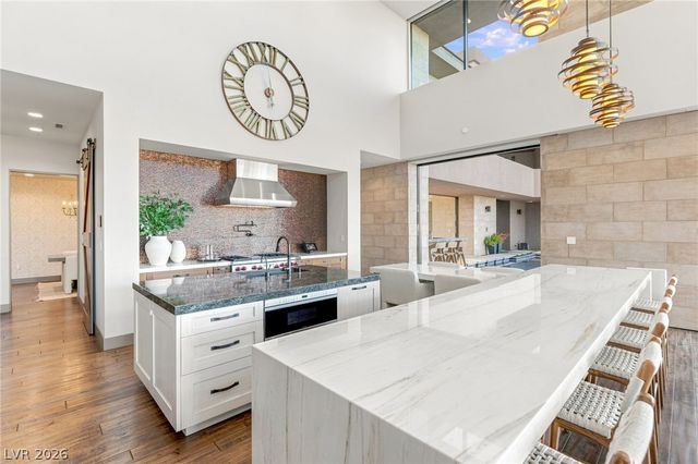 1300 Villa Barolo Avenue, Henderson, NV 89052