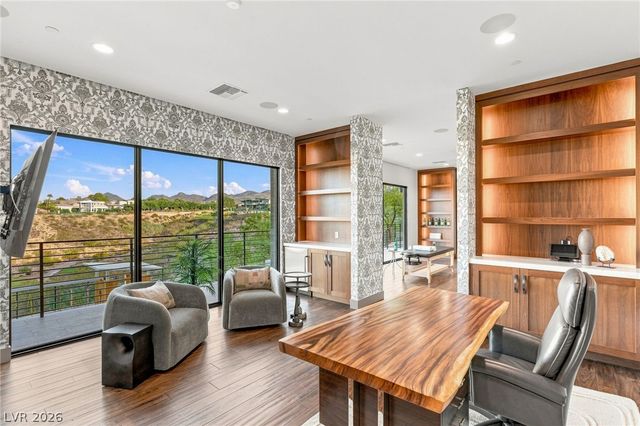 1300 Villa Barolo Avenue, Henderson, NV 89052