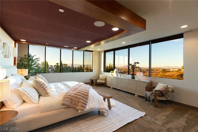 1300 Villa Barolo Avenue, Henderson, NV 89052