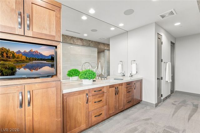 1300 Villa Barolo Avenue, Henderson, NV 89052