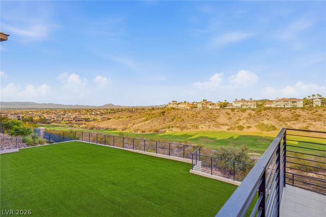 1300 Villa Barolo Avenue, Henderson, NV 89052