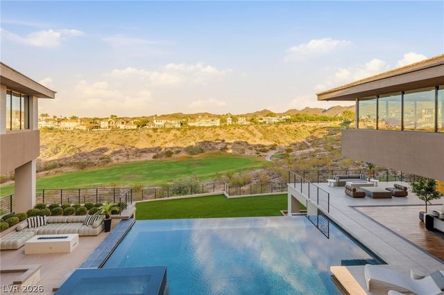 1300 Villa Barolo Avenue, Henderson, NV 89052