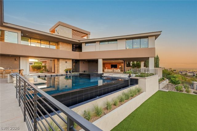1300 Villa Barolo Avenue, Henderson, NV 89052