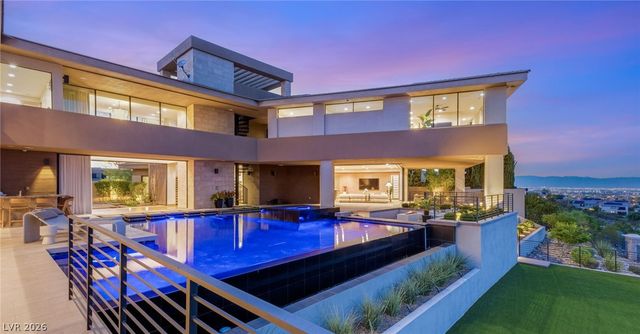 1300 Villa Barolo Avenue, Henderson, NV 89052