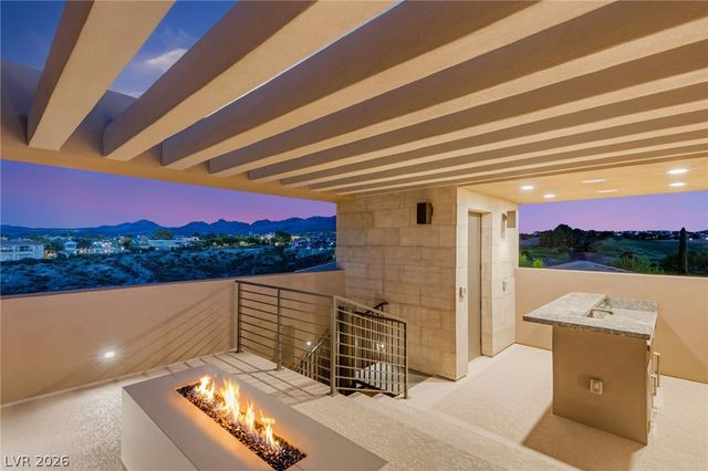 1300 Villa Barolo Avenue, Henderson, NV 89052