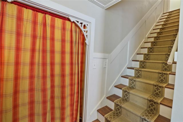 702 N Bradley Street, Mckinney, TX 75069