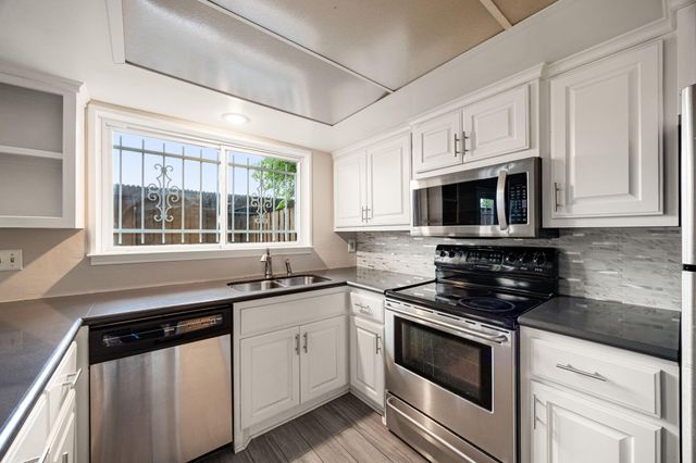 10328 Hammerly Boulevard 10, Houston, TX 77043