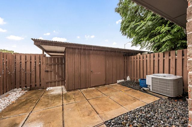 10328 Hammerly Boulevard 10, Houston, TX 77043