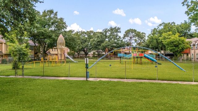10328 Hammerly Boulevard 10, Houston, TX 77043