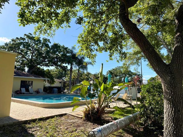 400 18th Street B4, Vero Beach, FL 32960