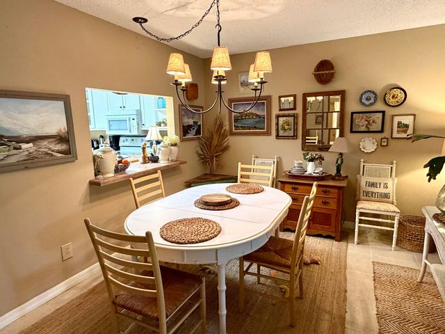 400 18th Street B4, Vero Beach, FL 32960