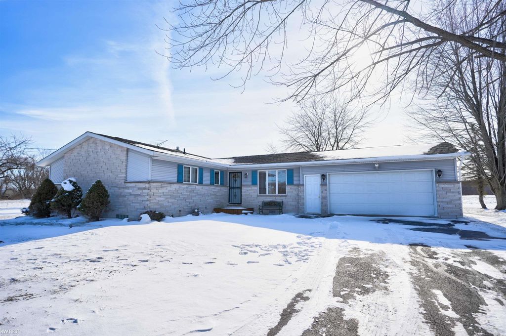 2209 Conrad Road, Standish, MI 48658