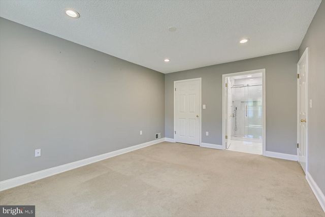 268 KEMPSEY DR, North Brunswick, NJ 08902