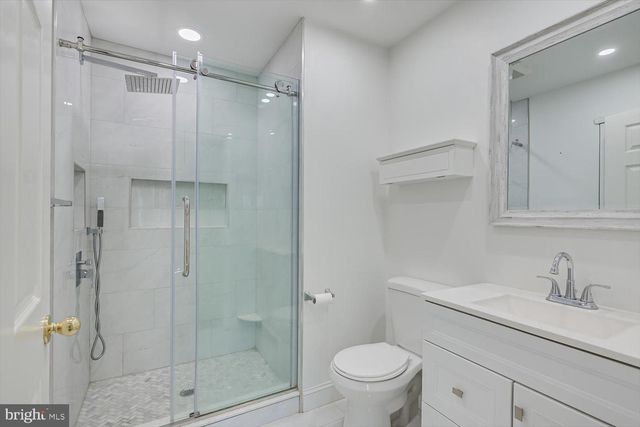 268 KEMPSEY DR, North Brunswick, NJ 08902
