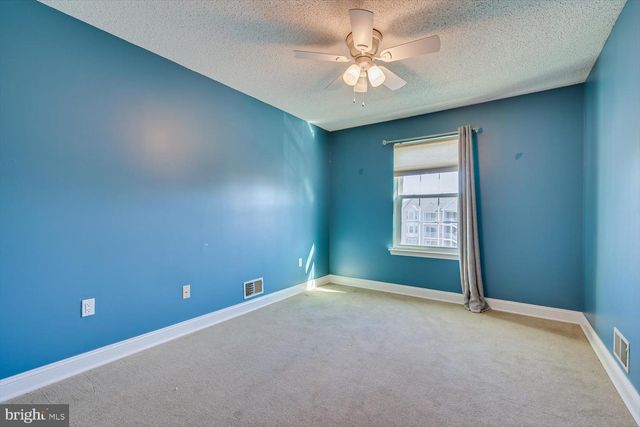 268 KEMPSEY DR, North Brunswick, NJ 08902