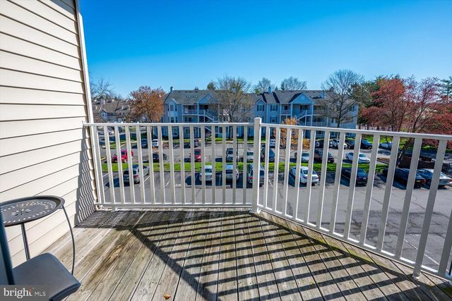 268 KEMPSEY DR, North Brunswick, NJ 08902