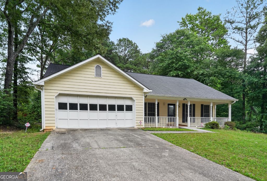 1990 Hutton Drive, Grayson, GA 30017