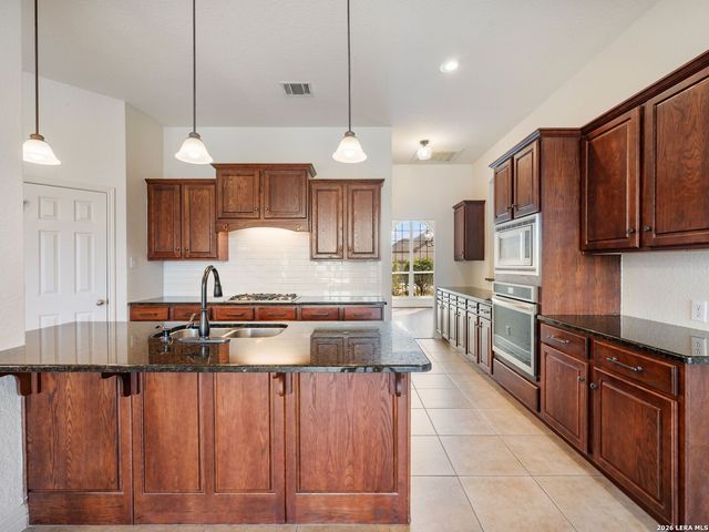 25807 Coronado Ridge, San Antonio, TX 78260