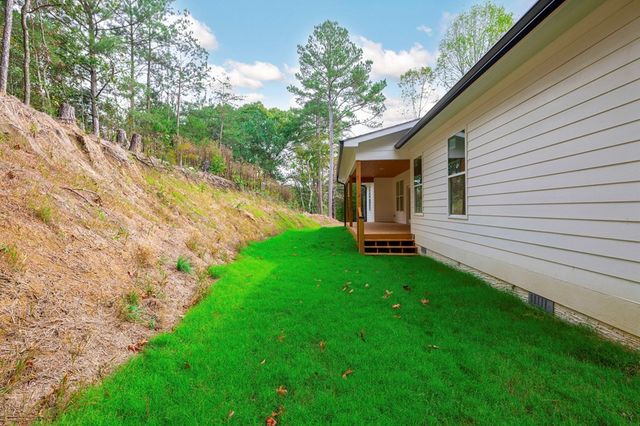 2020 Deer Crossing, Rocky Face, GA 30740