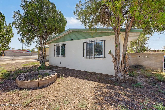 6866 E David Drive, Tucson, AZ 85730