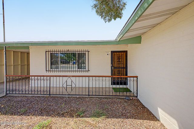 6866 E David Drive, Tucson, AZ 85730