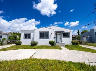 1221 NW 75th St 0, Miami, FL 33147