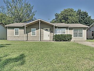 805 Aransas Drive, Euless, TX 76039