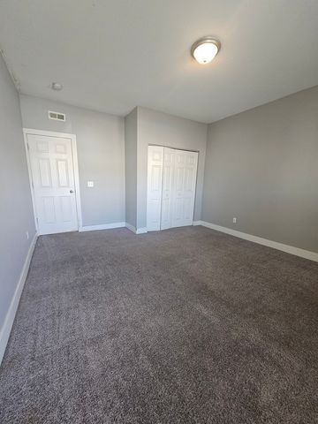 1431 W 4th Street, Davenport, IA 52802