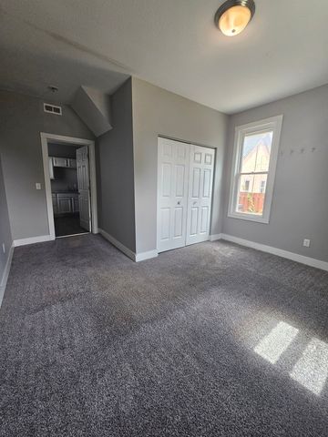 1431 W 4th Street, Davenport, IA 52802