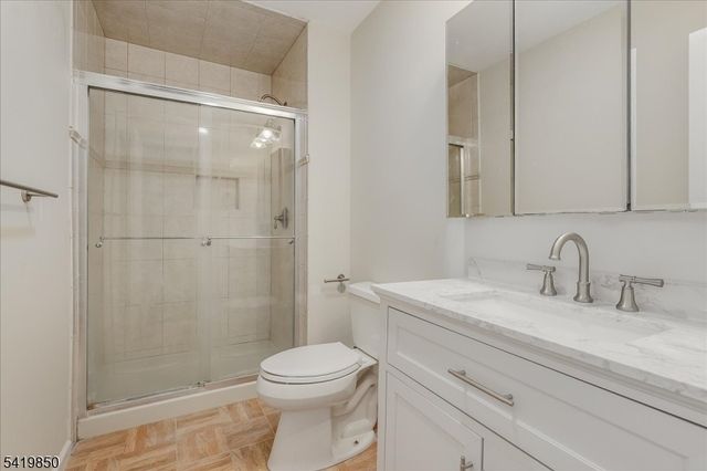 83 Patriots Rd, Parsippany-troy Hills Twp., NJ 07950